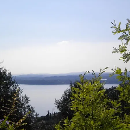 Camister Bed & Breakfast 4*