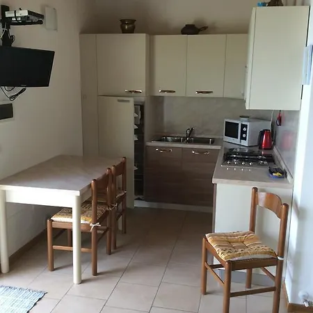 Camister Oda ve Kahvaltı 4*