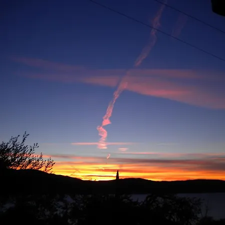 Frühstückspension Camister 4*